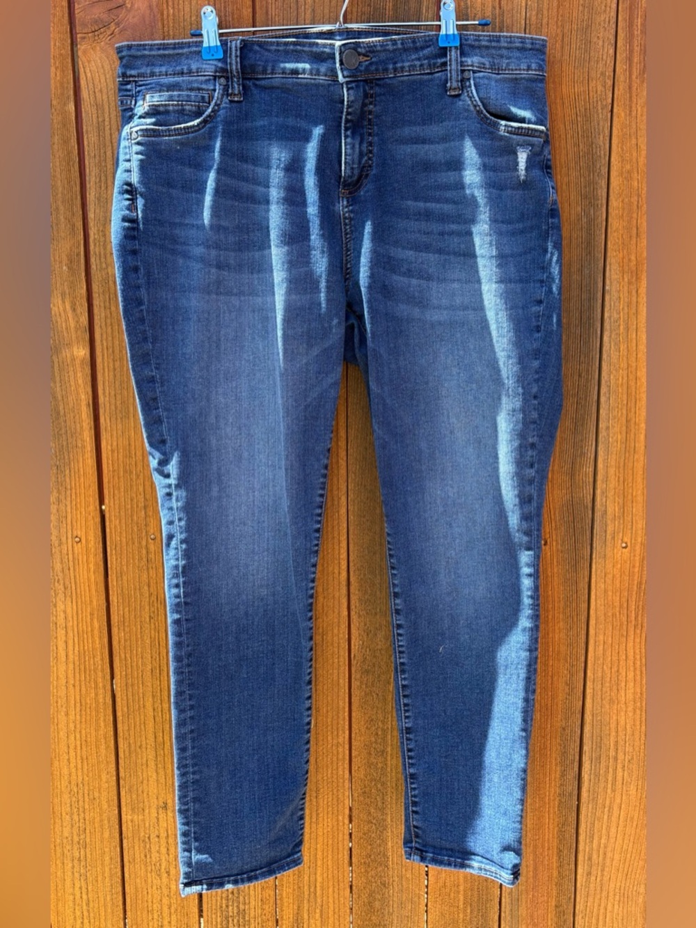 Kut from the Kloth Women’s Size 14W Blue Straight Leg Stretch Denim Jeans.